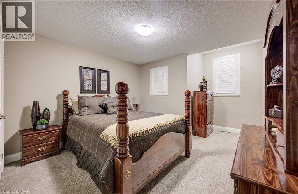 92 KROPF Drive thumbnail 33