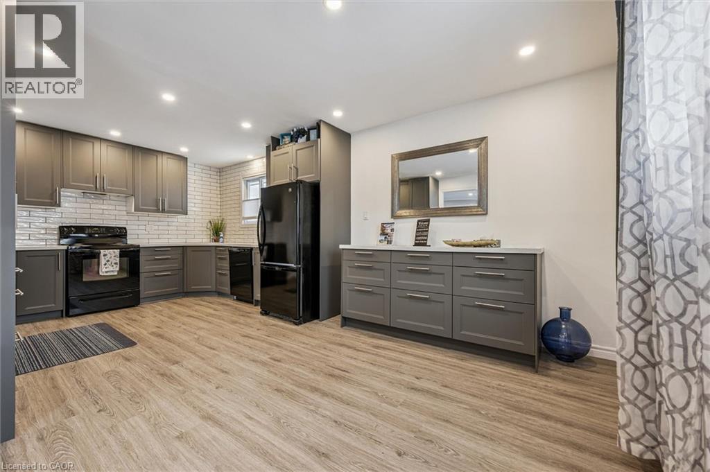 263 THE COUNTRY Way thumbnail 9