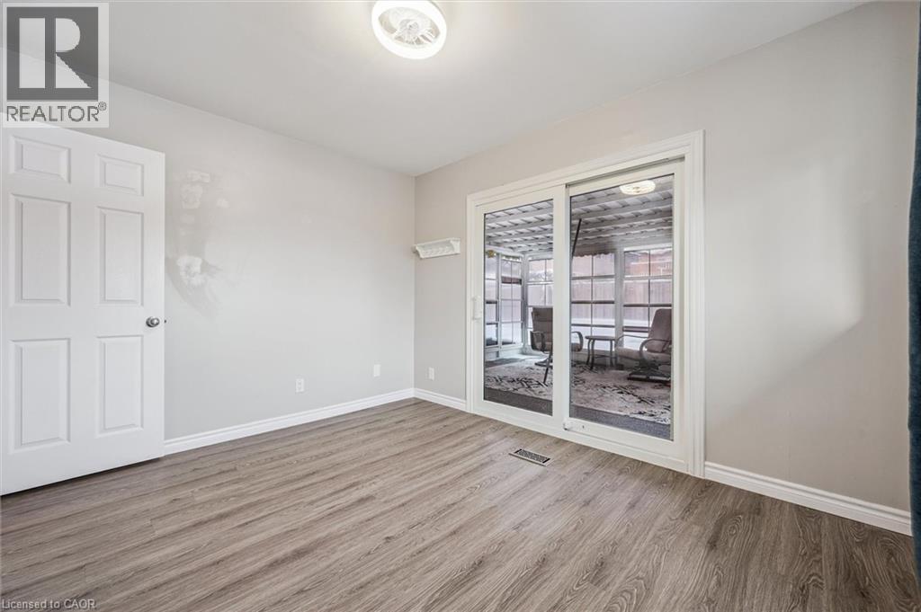 263 THE COUNTRY Way thumbnail 31