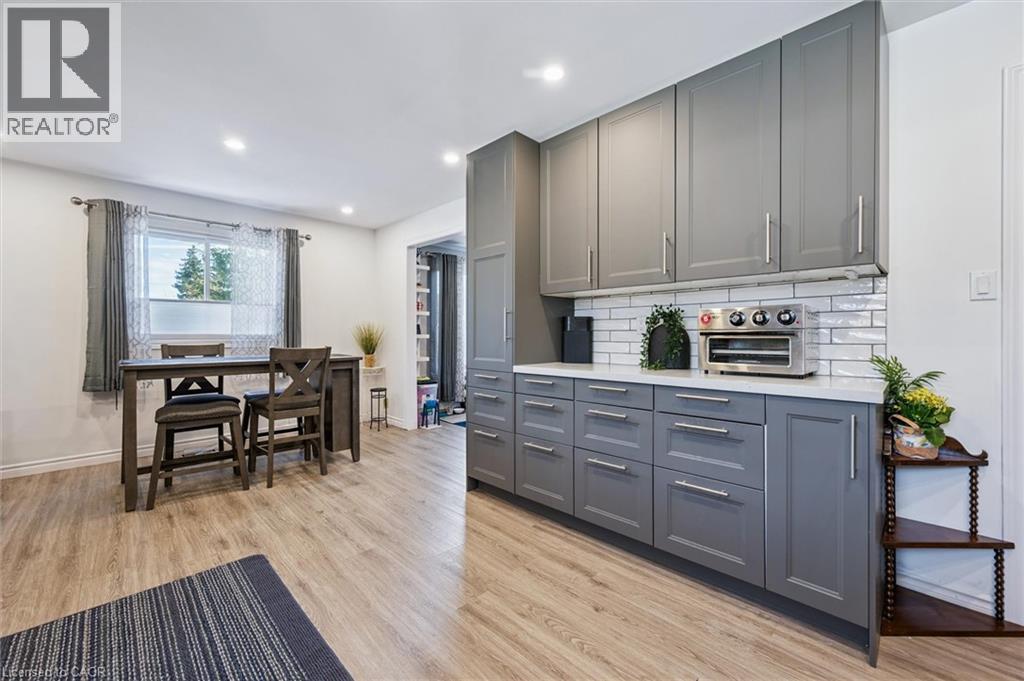 263 THE COUNTRY Way thumbnail 8