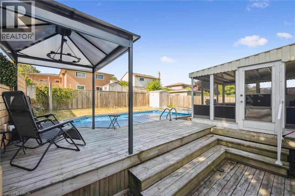 263 THE COUNTRY Way thumbnail 40