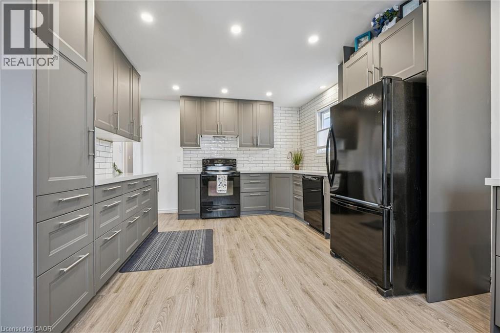 263 THE COUNTRY Way thumbnail 7