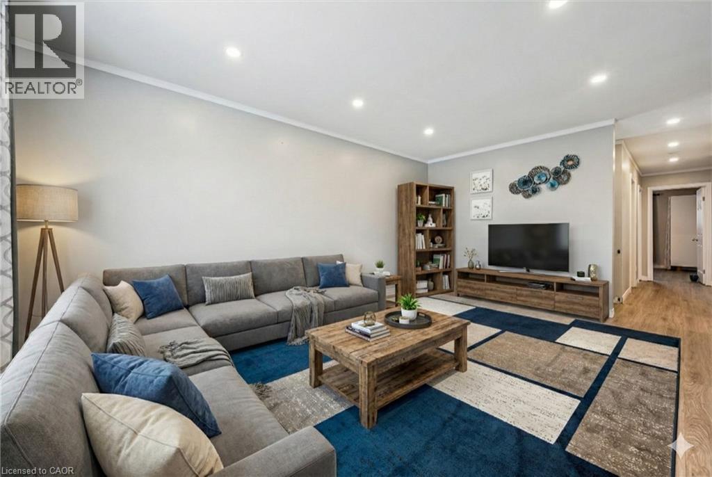 263 THE COUNTRY Way thumbnail 22