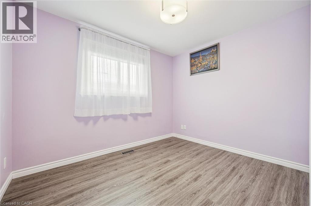 263 THE COUNTRY Way thumbnail 27