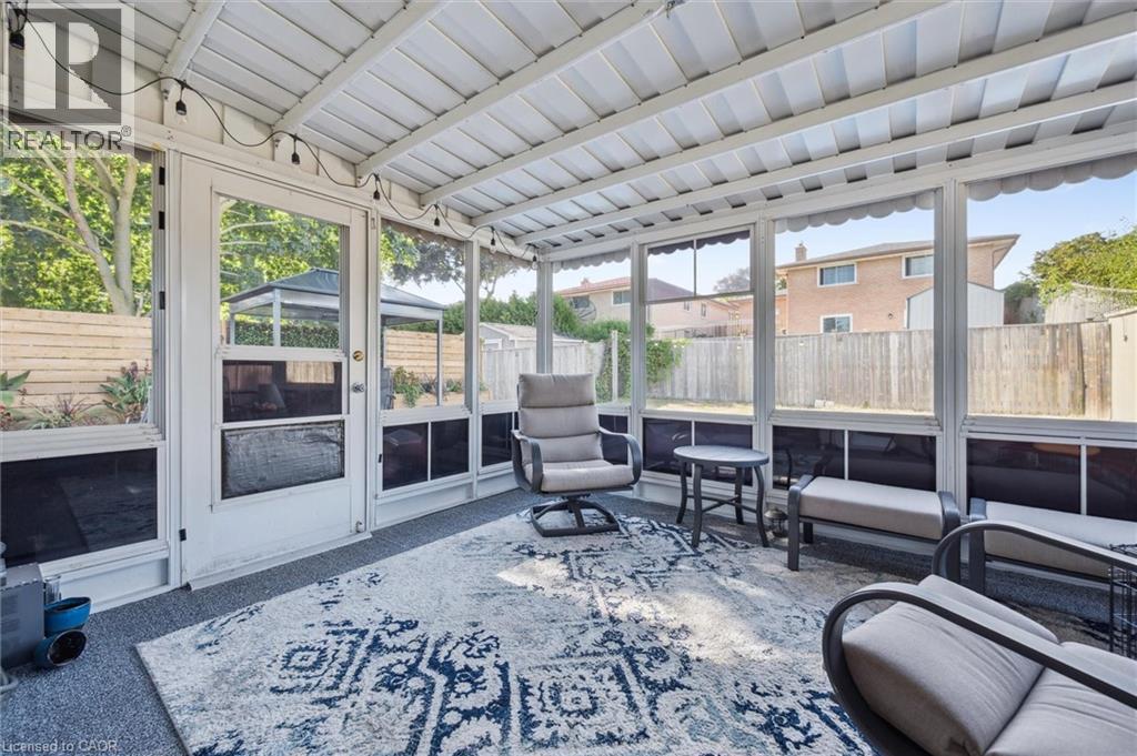 263 THE COUNTRY Way thumbnail 32