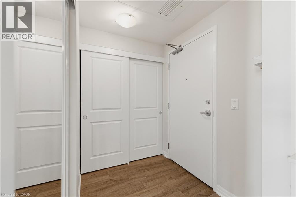 195 COMMONWEALTH Street Unit# 206 thumbnail 3