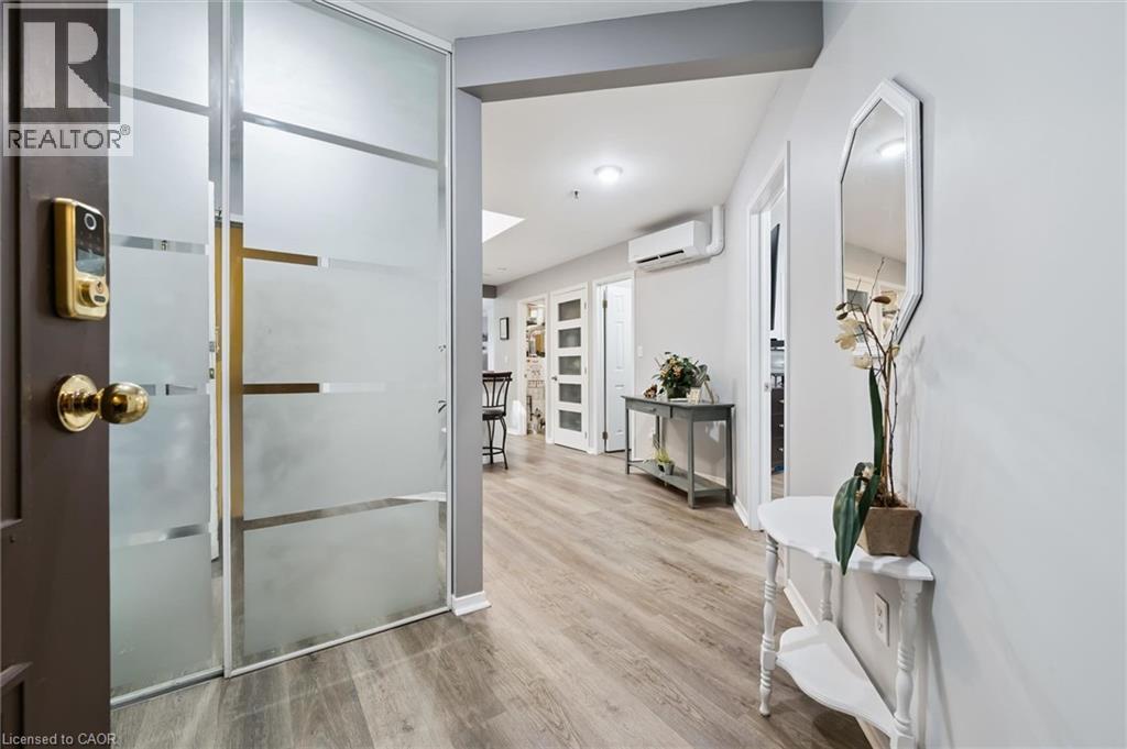 1009 QUEENSTON Road Unit# 205 thumbnail 2