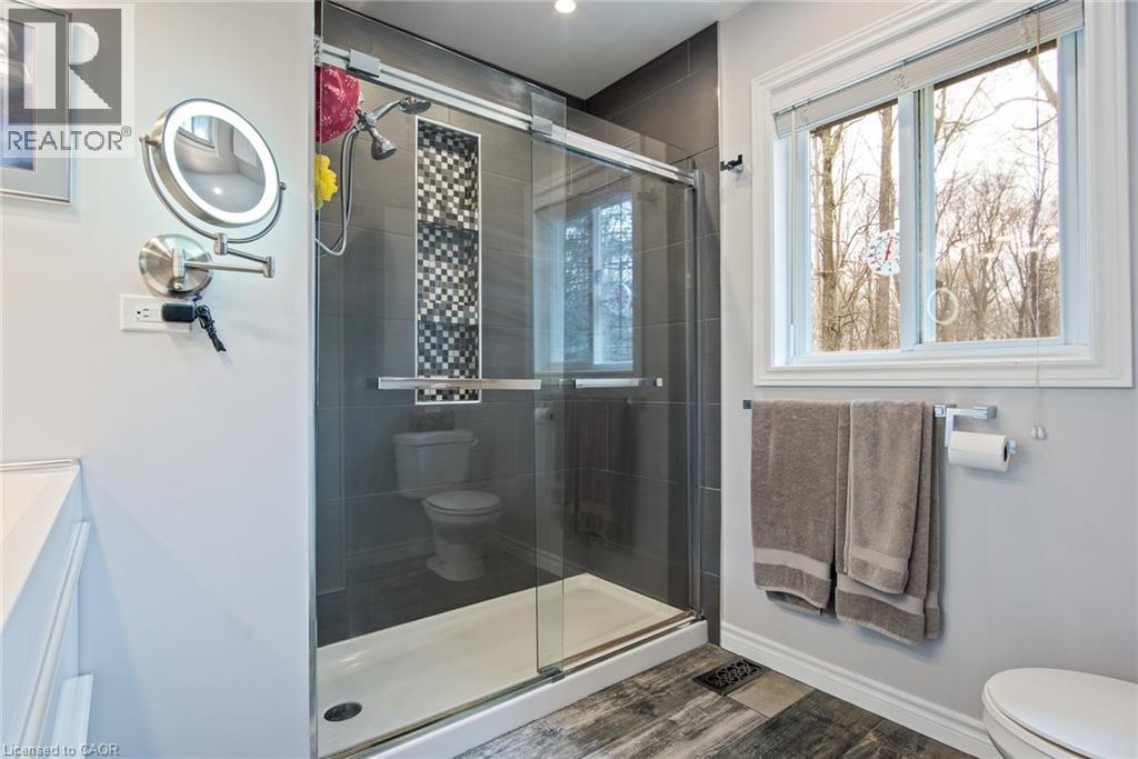 128 EBY Crescent thumbnail 22