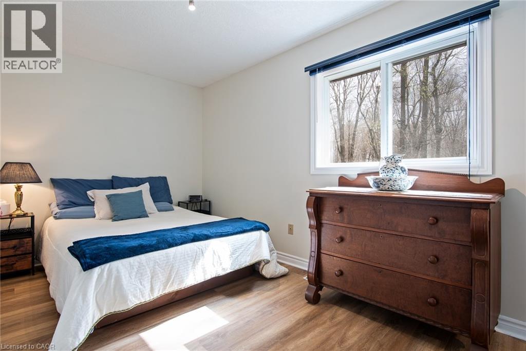 128 EBY Crescent thumbnail 23