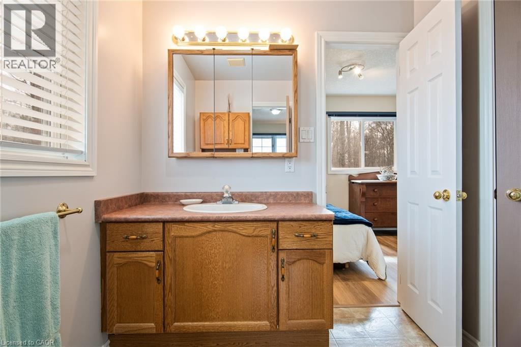 128 EBY Crescent thumbnail 24