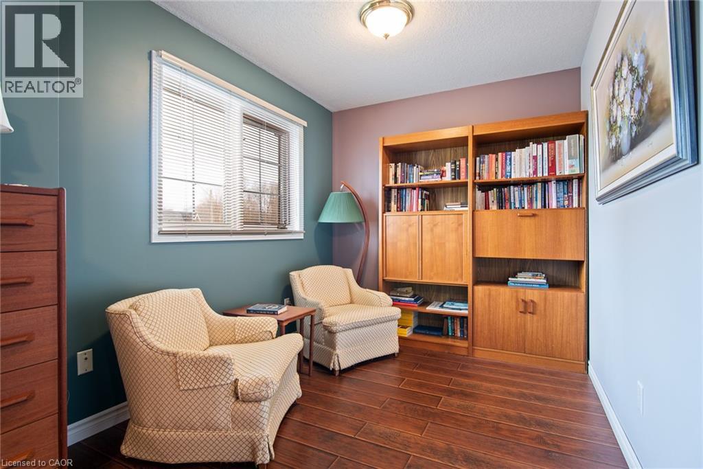 128 EBY Crescent thumbnail 20