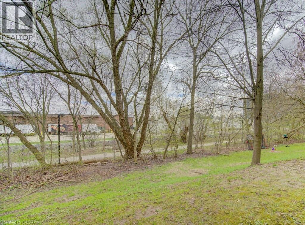 132 BRIGHTON Street Unit# 28 thumbnail 34