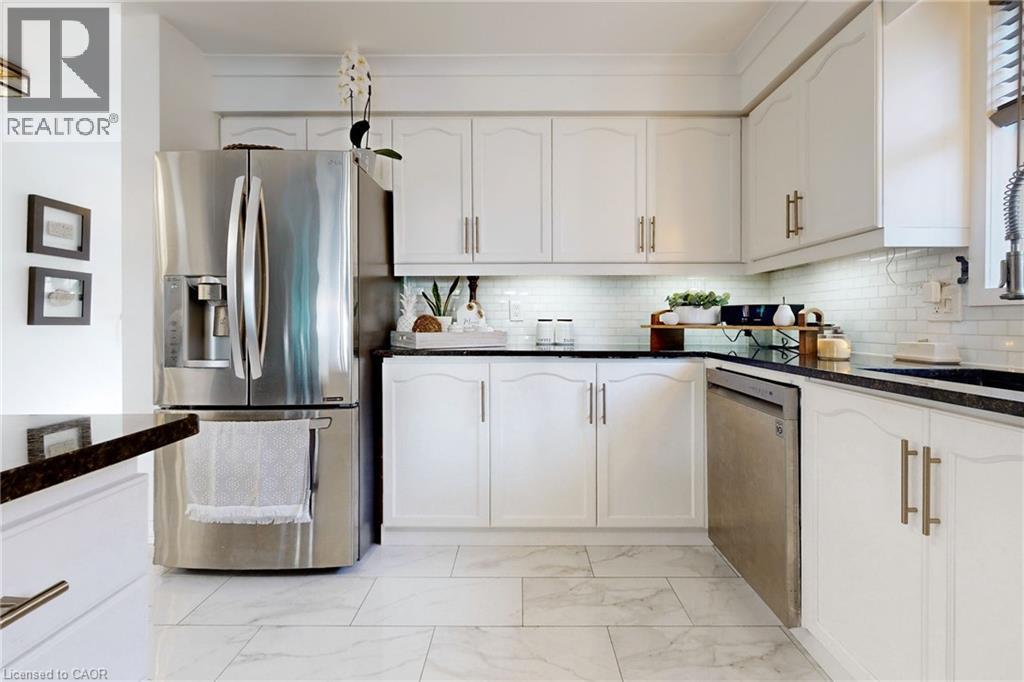 658 MORTIMER Drive thumbnail 15