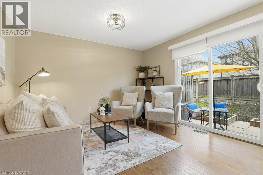 42 FALLOWFIELD Drive Unit# 15 thumbnail 8