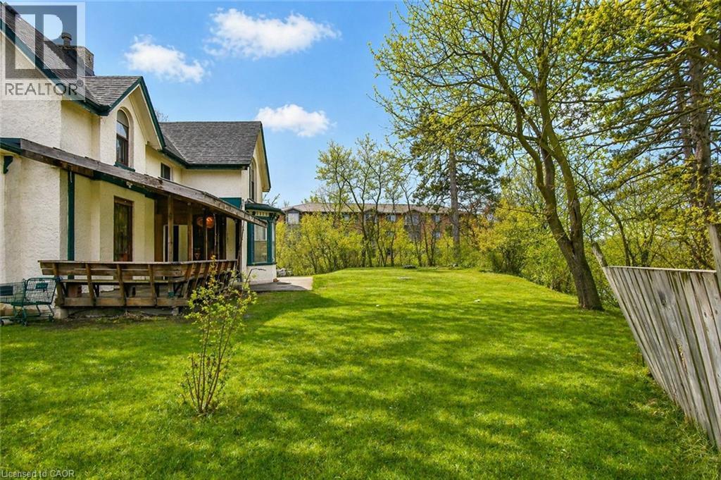 20 ELLIOTT Street thumbnail 5