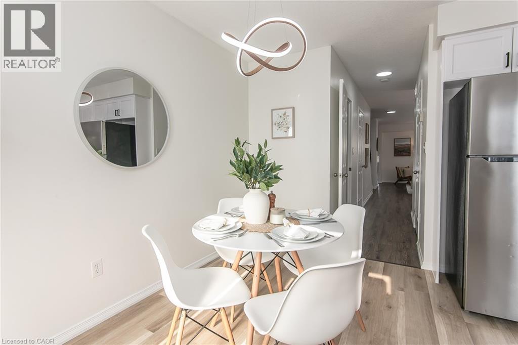 242 WESTMEADOW Drive Unit# B thumbnail 21