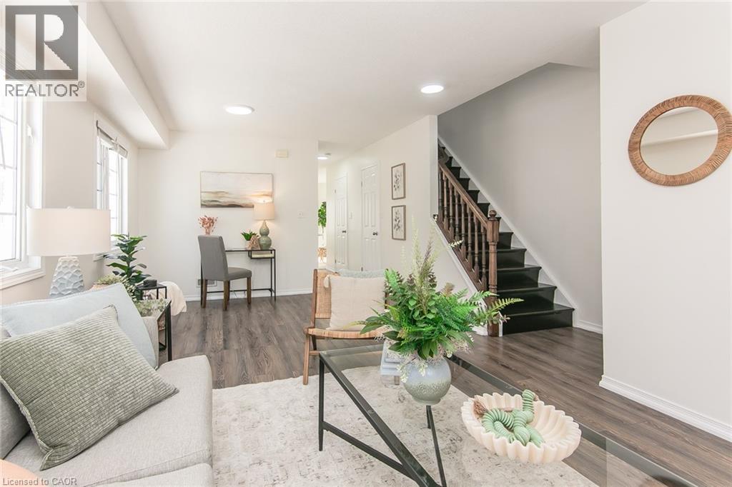 242 WESTMEADOW Drive Unit# B thumbnail 6