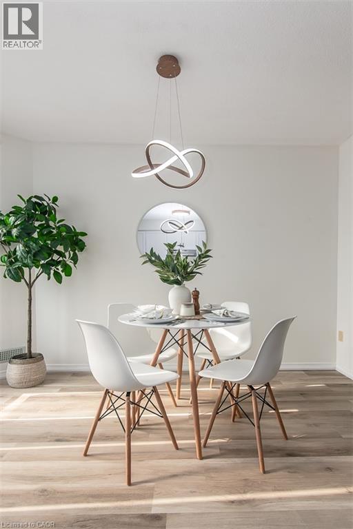 242 WESTMEADOW Drive Unit# B thumbnail 20