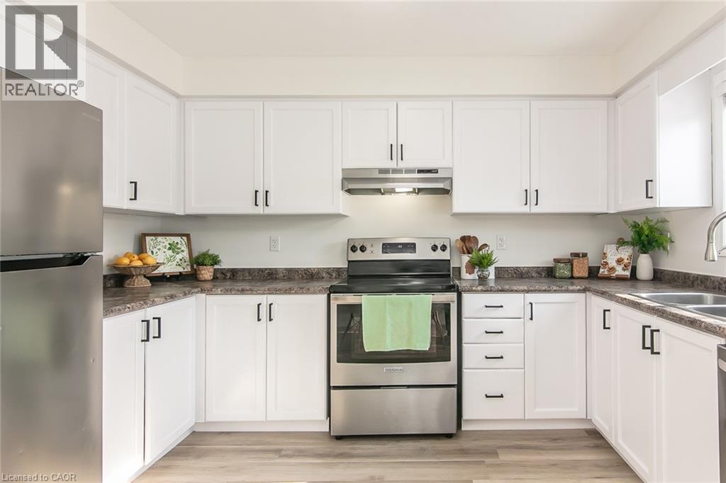 242 WESTMEADOW Drive Unit# B thumbnail 15