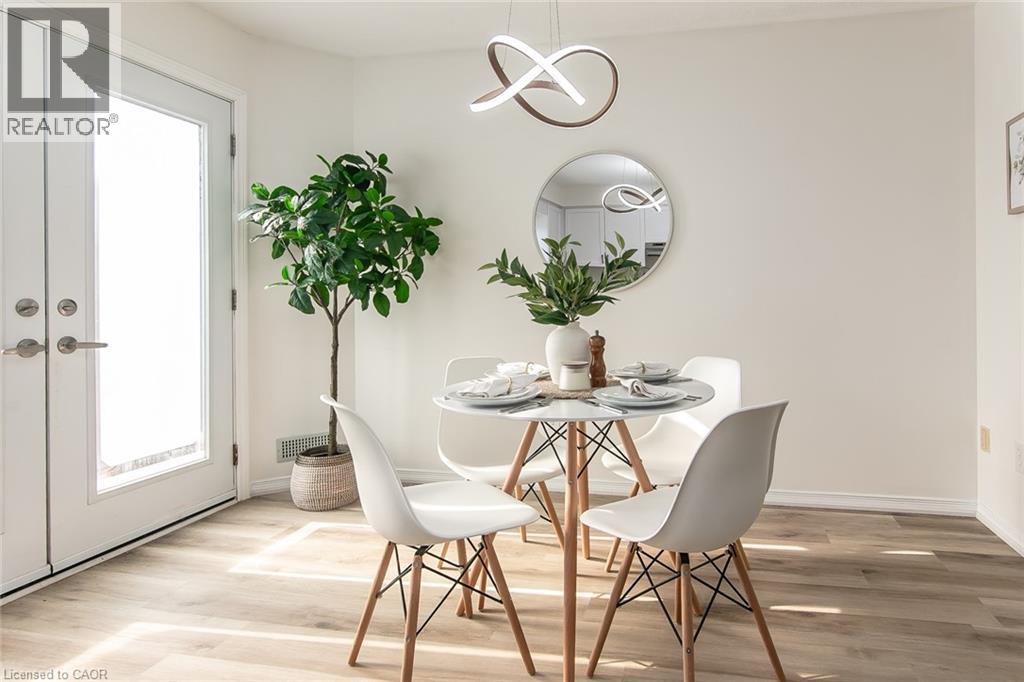 242 WESTMEADOW Drive Unit# B thumbnail 18