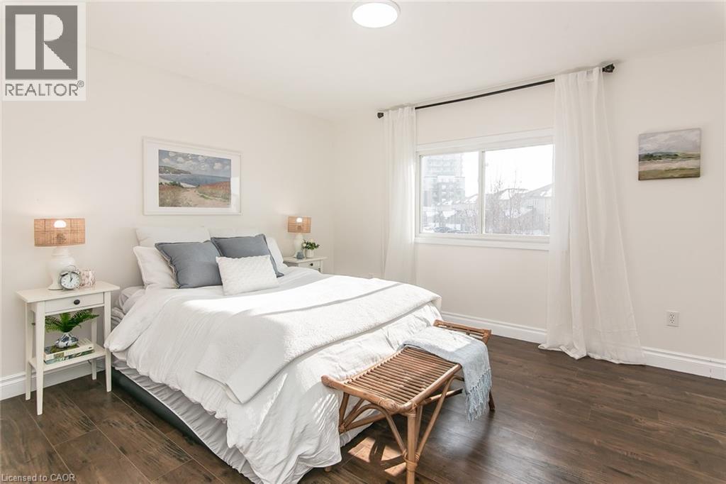 242 WESTMEADOW Drive Unit# B thumbnail 26