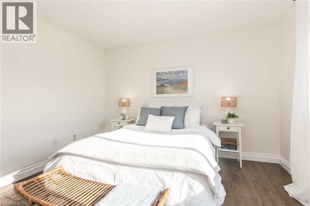 242 WESTMEADOW Drive Unit# B thumbnail 28