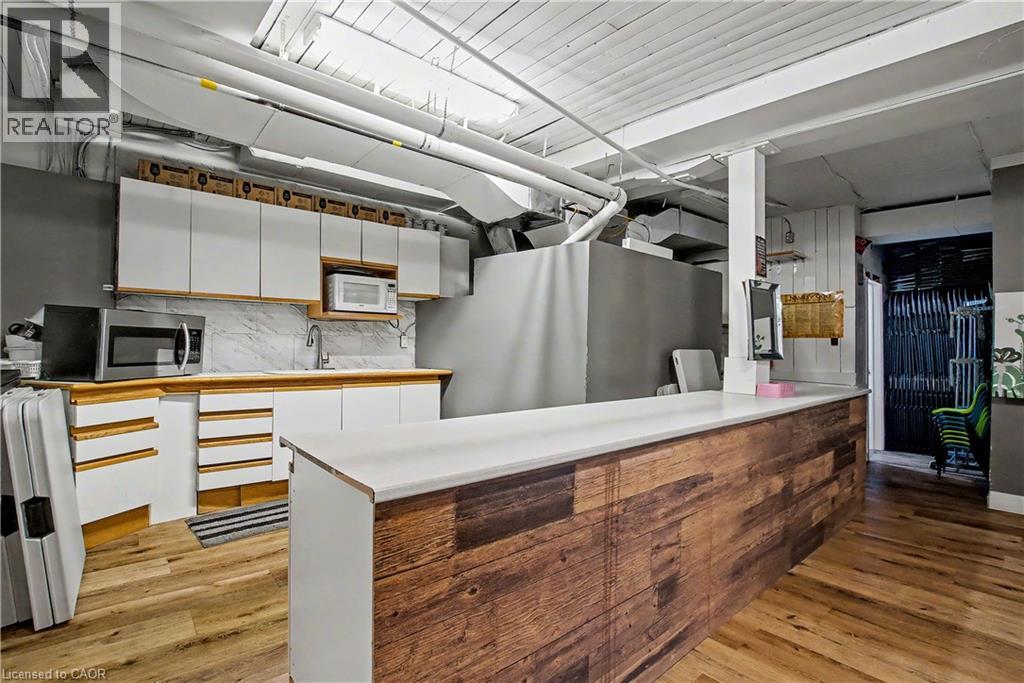 37 WELLINGTON Street thumbnail 22