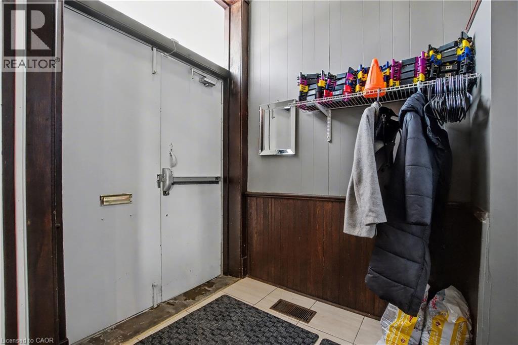 37 WELLINGTON Street thumbnail 13