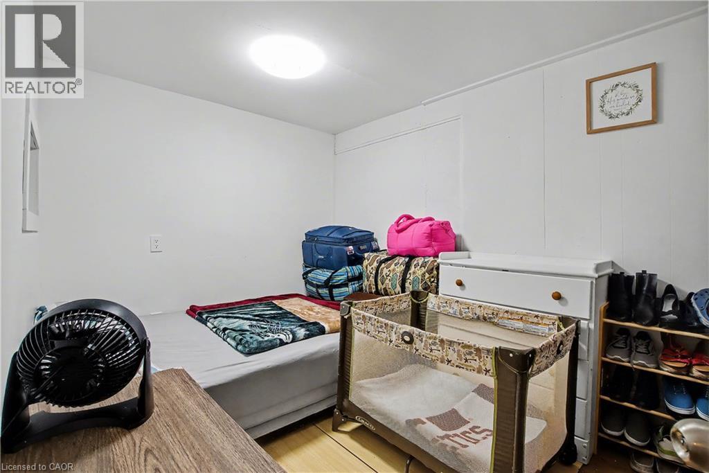 37 WELLINGTON Street thumbnail 25