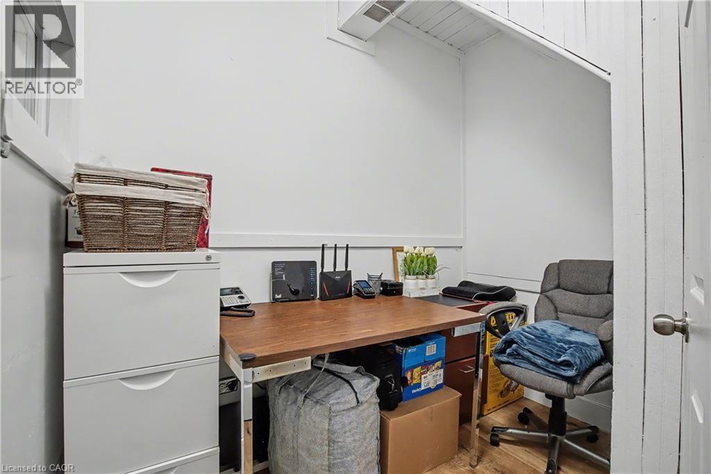 37 WELLINGTON Street thumbnail 23