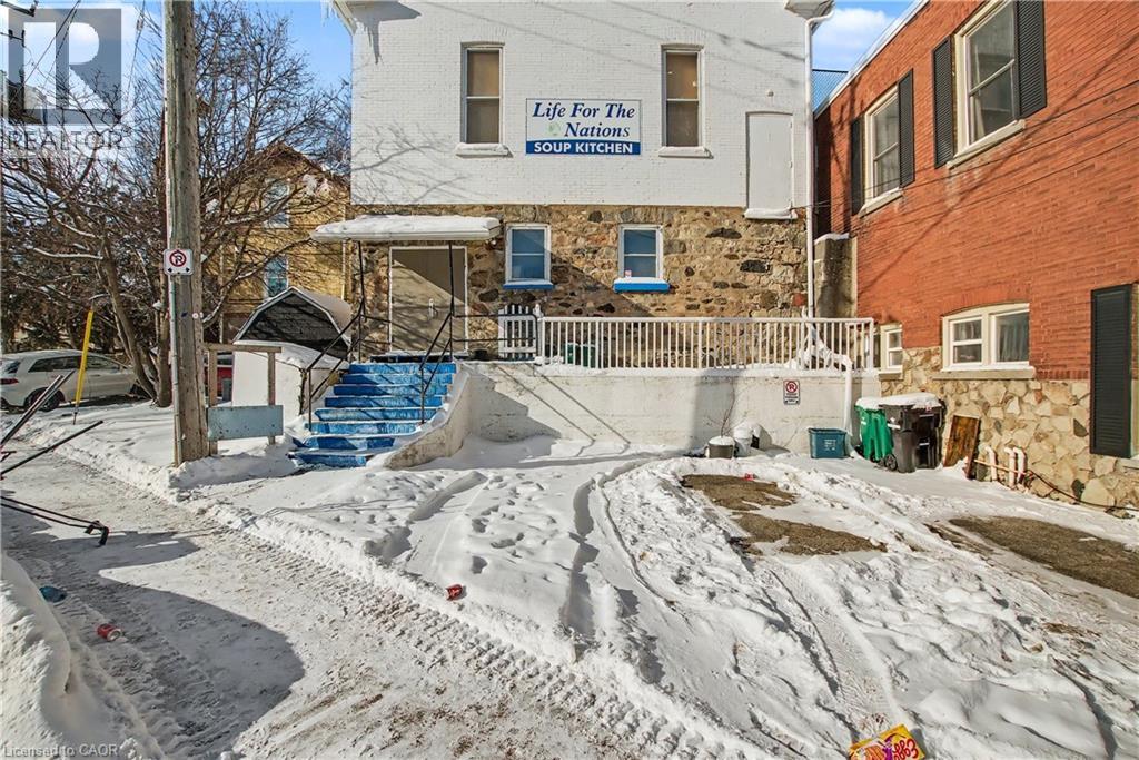 37 WELLINGTON Street thumbnail 29