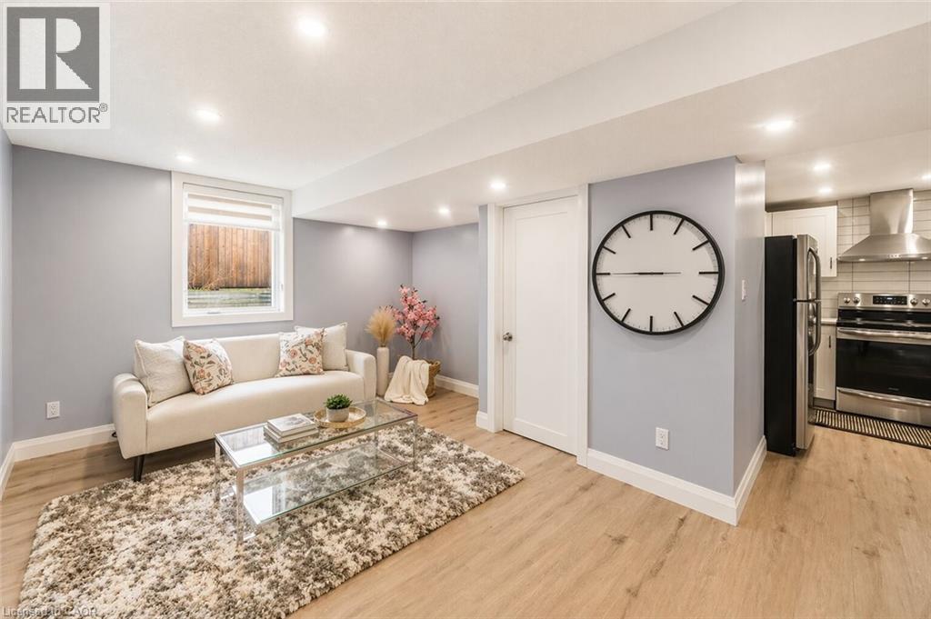 86 CARLYLE Drive thumbnail 18