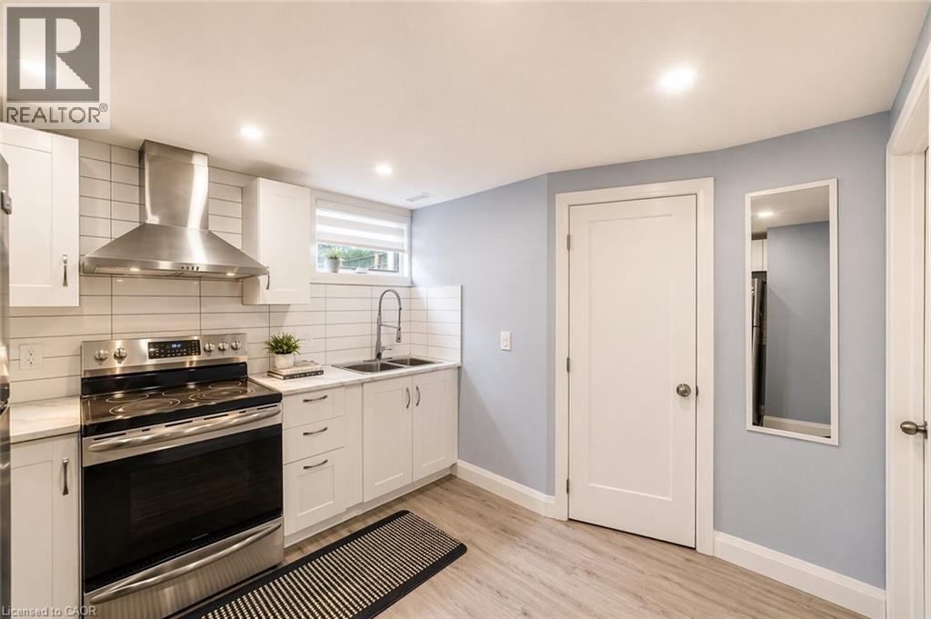 86 CARLYLE Drive thumbnail 22