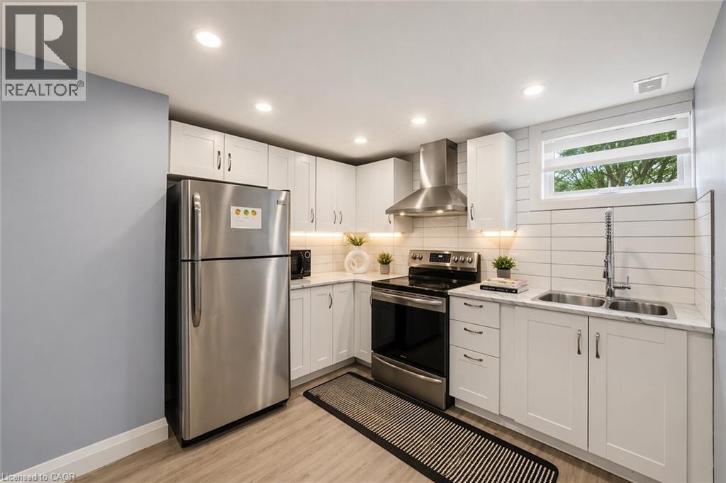 86 CARLYLE Drive thumbnail 21