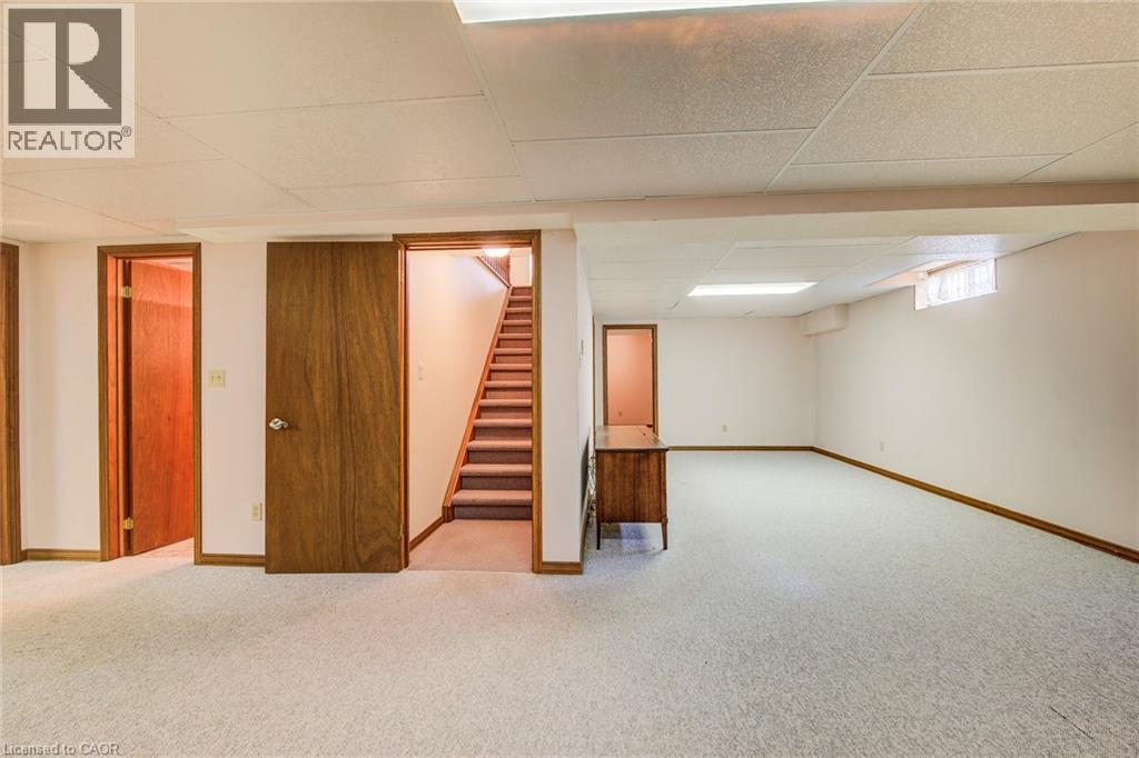 458 WINSTON Boulevard thumbnail 32