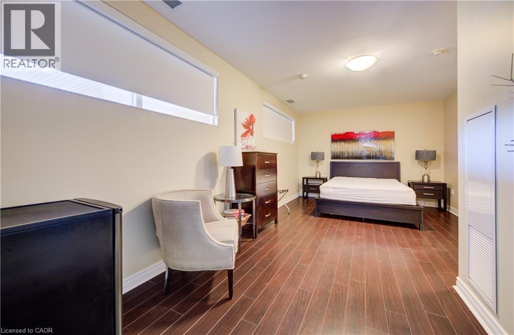 539 BELMONT Avenue W Unit# 407 thumbnail 41