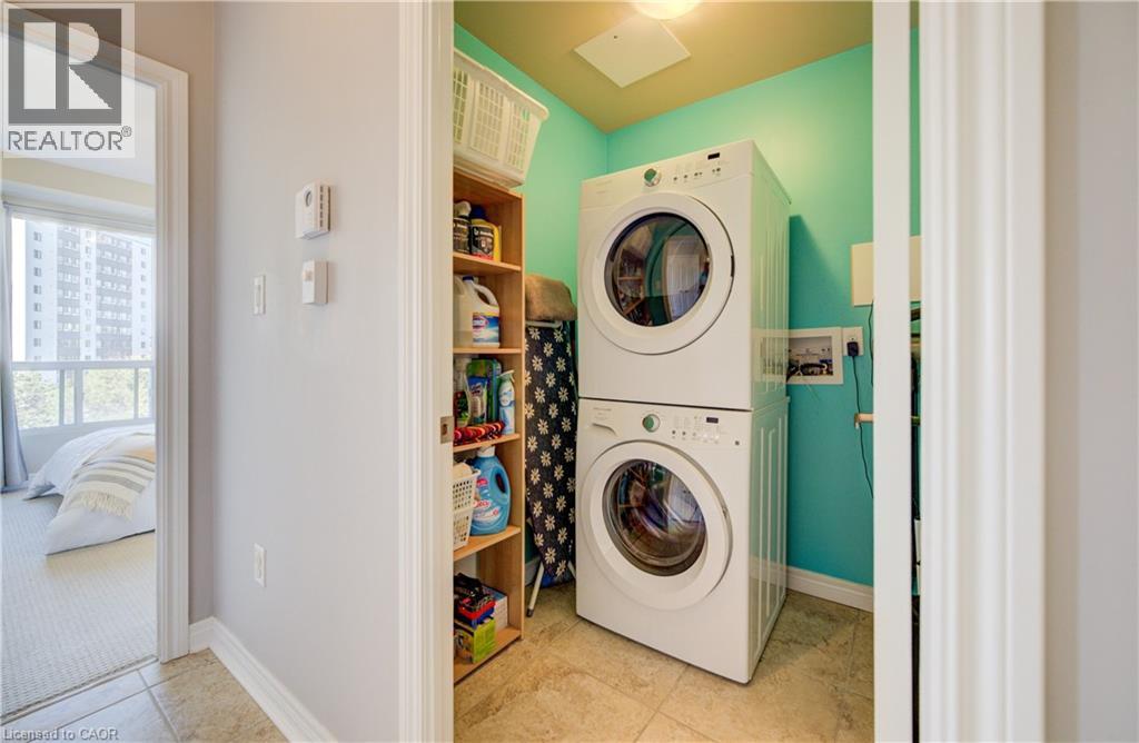 539 BELMONT Avenue W Unit# 407 thumbnail 24