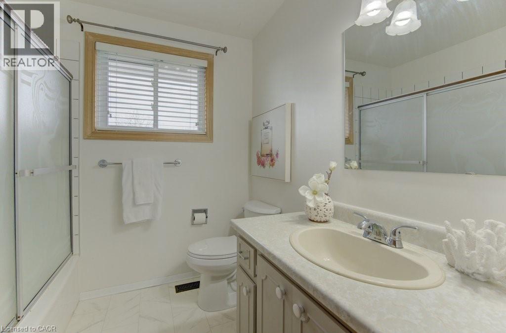 53 WINTER Avenue thumbnail 19