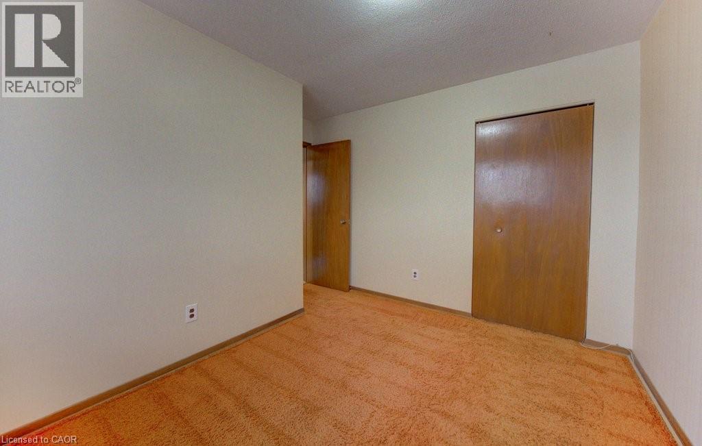 53 WINTER Avenue thumbnail 25