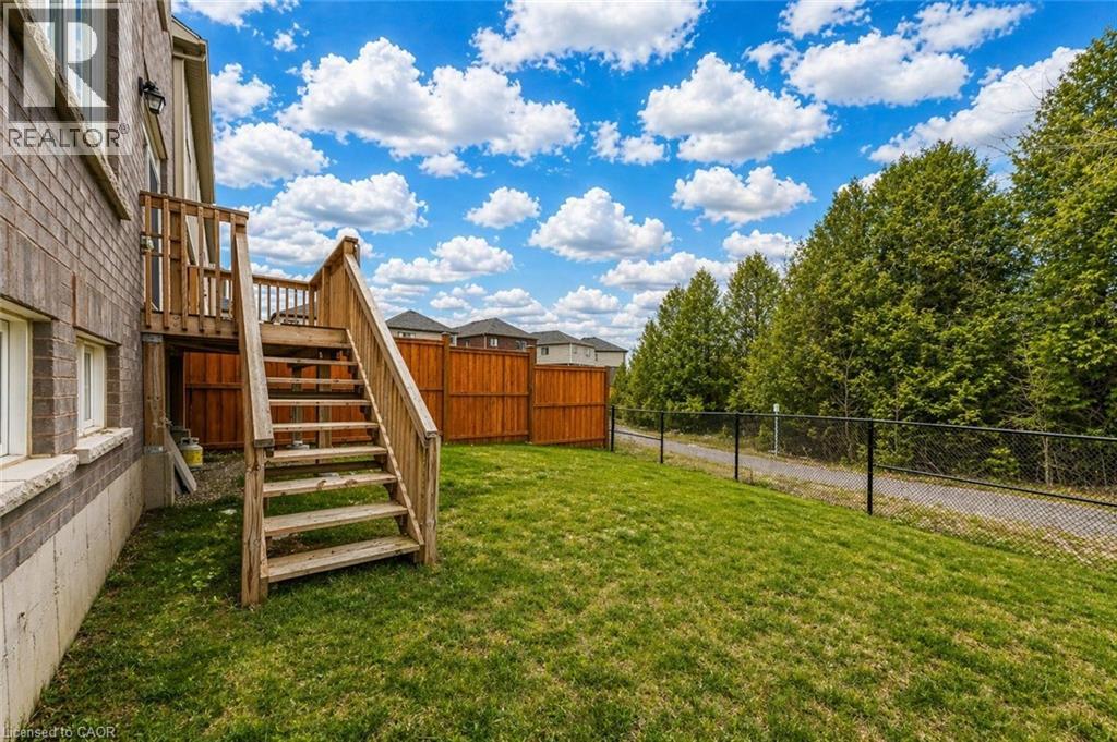 334 DOLMAN Street thumbnail 40