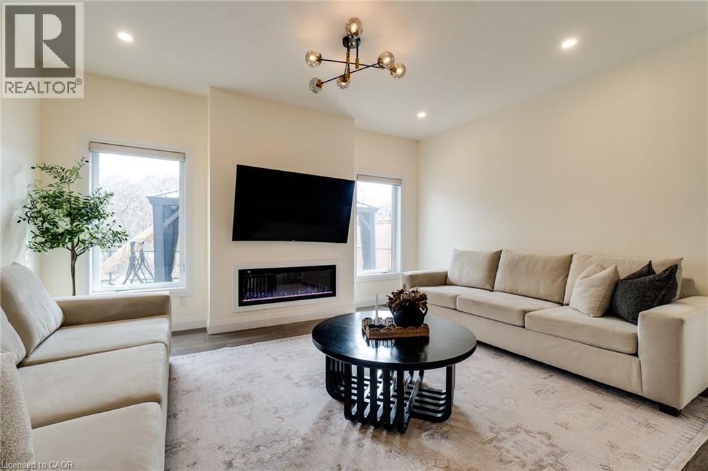 126 FOREST CREEK Drive thumbnail 8