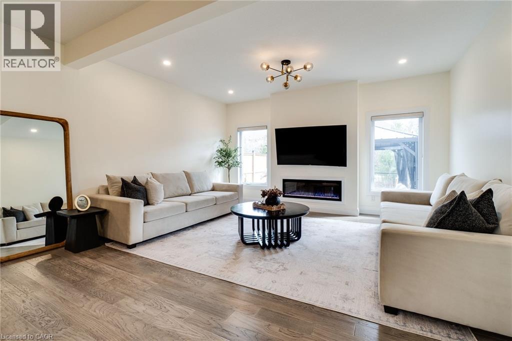 126 FOREST CREEK Drive thumbnail 5