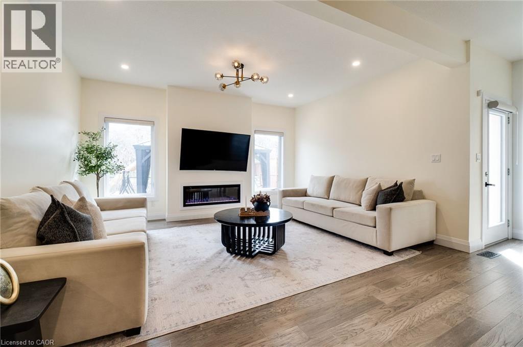 126 FOREST CREEK Drive thumbnail 7