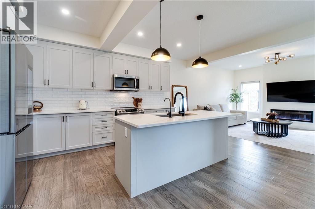 126 FOREST CREEK Drive thumbnail 18