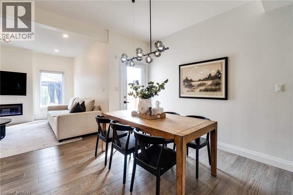 126 FOREST CREEK Drive thumbnail 21