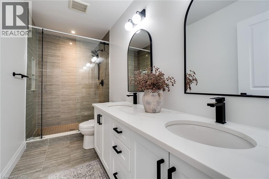 126 FOREST CREEK Drive thumbnail 28