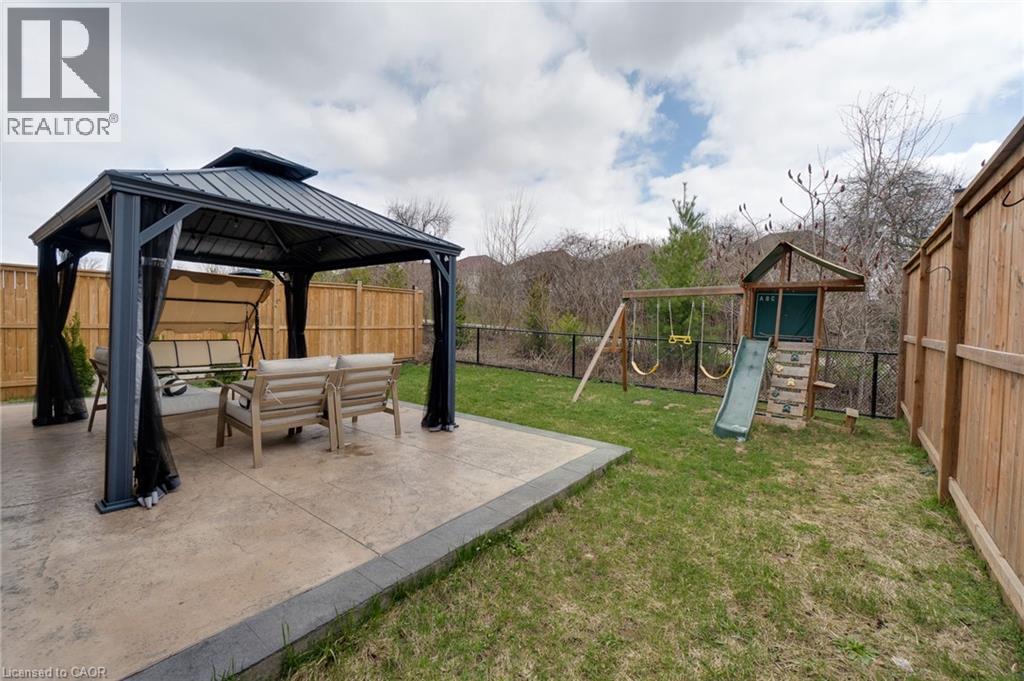 126 FOREST CREEK Drive thumbnail 42