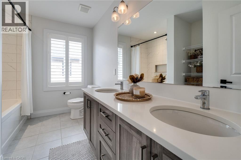 126 FOREST CREEK Drive thumbnail 32