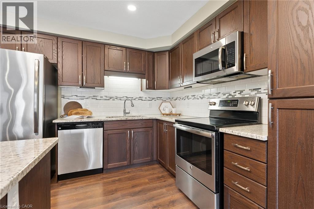 11 WILDFLOWER Street thumbnail 17