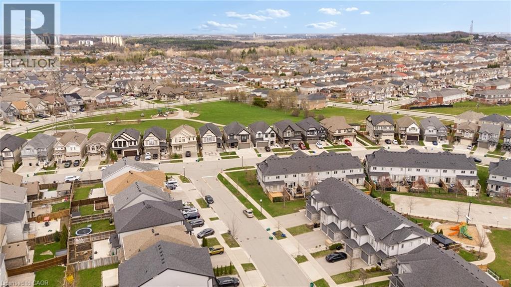 11 WILDFLOWER Street thumbnail 28